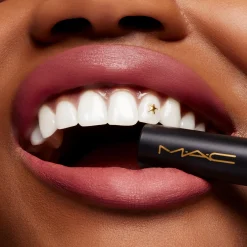 MAC Velvet blur lipstick huulipuna 2g