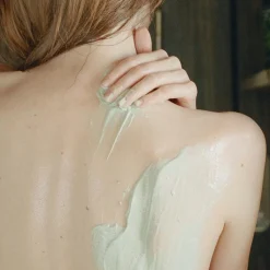 Madara AHA mineraalikuorinta 175ml