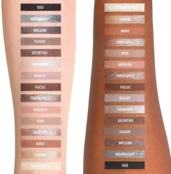 MOIRA Endless Moonlight Pressed Pigment Palette luomiväripaletti