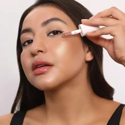 MOIRA Glow Show Liquid Highlighter nestemäinen korostusväri