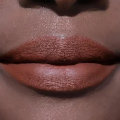 MOIRA Lip Appeal Waterproof Liner huultenrajauskynä 0,6 g