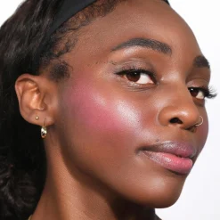 MOIRA Love Steady Liquid Blush nestemäinen poskipuna 4,8 g