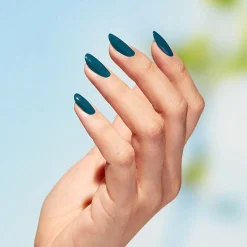 OPI Nature Strong Lacquer kynsilakka 15 ml