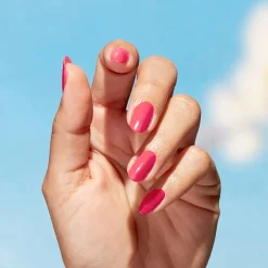 OPI Nature Strong Lacquer kynsilakka 15 ml