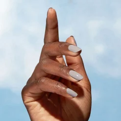 OPI Nature Strong Lacquer kynsilakka 15 ml