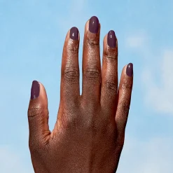 OPI Nature Strong Lacquer kynsilakka 15 ml