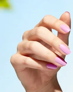 OPI Nature Strong Lacquer kynsilakka 15 ml