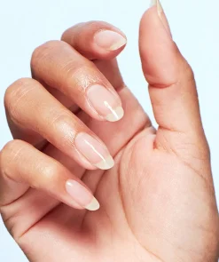 OPI Nature Strong Top Coat päällyslakka 15 ml