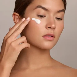 SENSAI Absolute Silk Micro Mousse Treatment vaahtomainen hoitovesi 90 ml