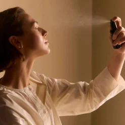 Sensai Hydrating Fix Mist meikinkiinnityssuihke 50 ml