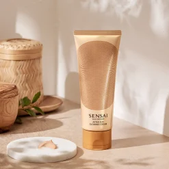 SENSAI Silky Bronze After Sun Glowing Cream hoitovoide auringonoton jälkeen 150 ml