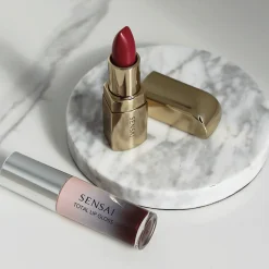 SENSAI Total Lip Gloss in Colors värillinen huulikiilto 4,5 ml