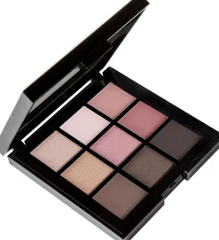 WE CARE ICON. Pure Love Eyes Palette luomiväripaletti