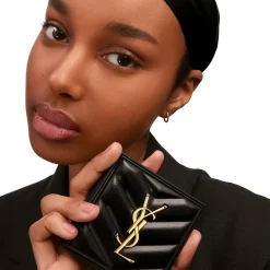 Yves Saint Laurent All Hours Setting Powder puuteri